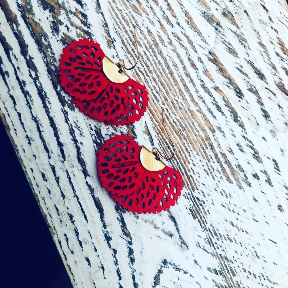 Handmade Red Eyelet Bohemian Fan Gold Earrings NWT
